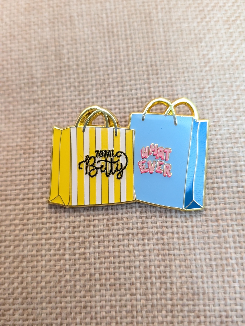 Loungefly Clueless Pin shopping bags